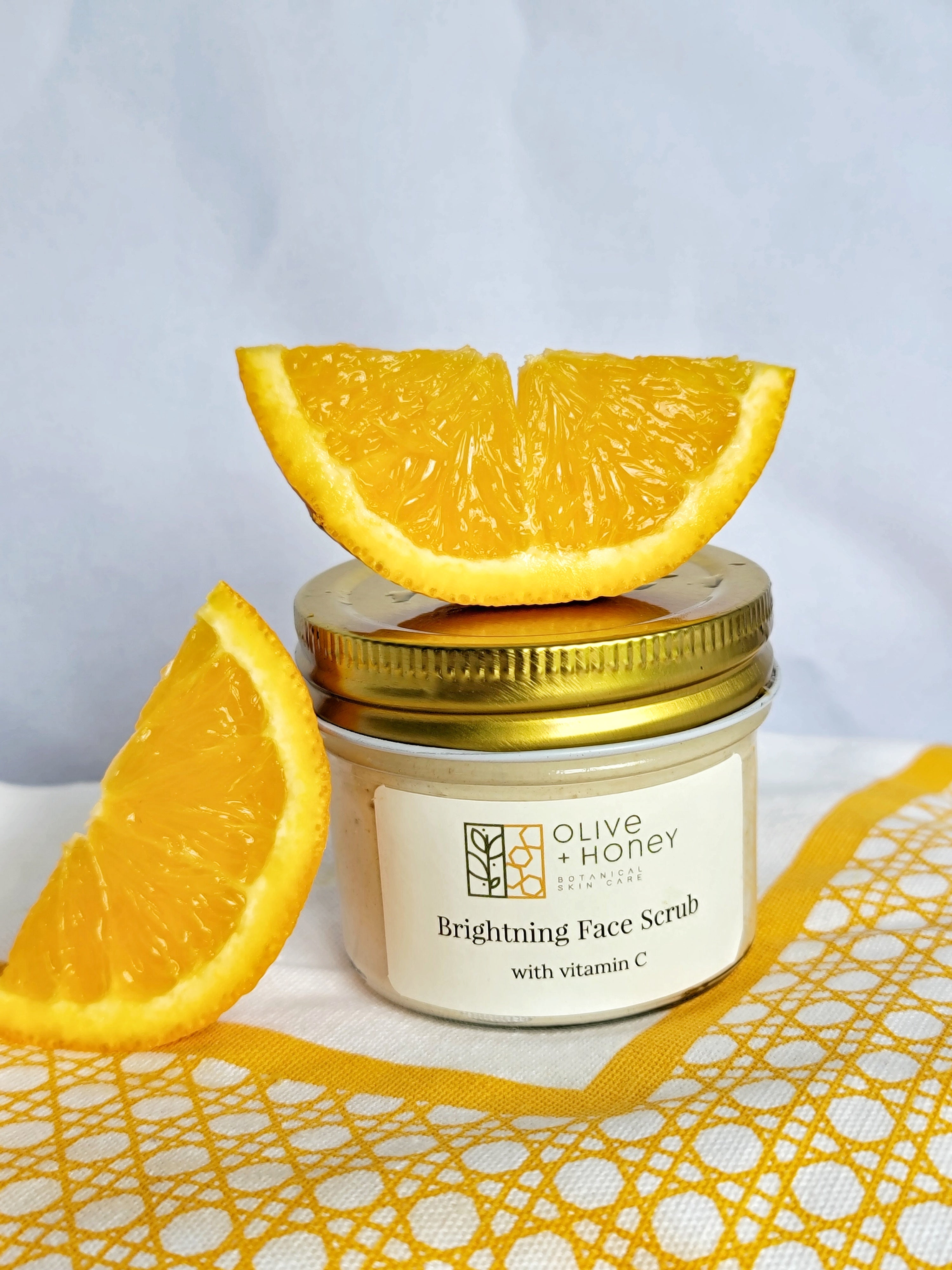 Brightning Face Scrub + Vitamin C