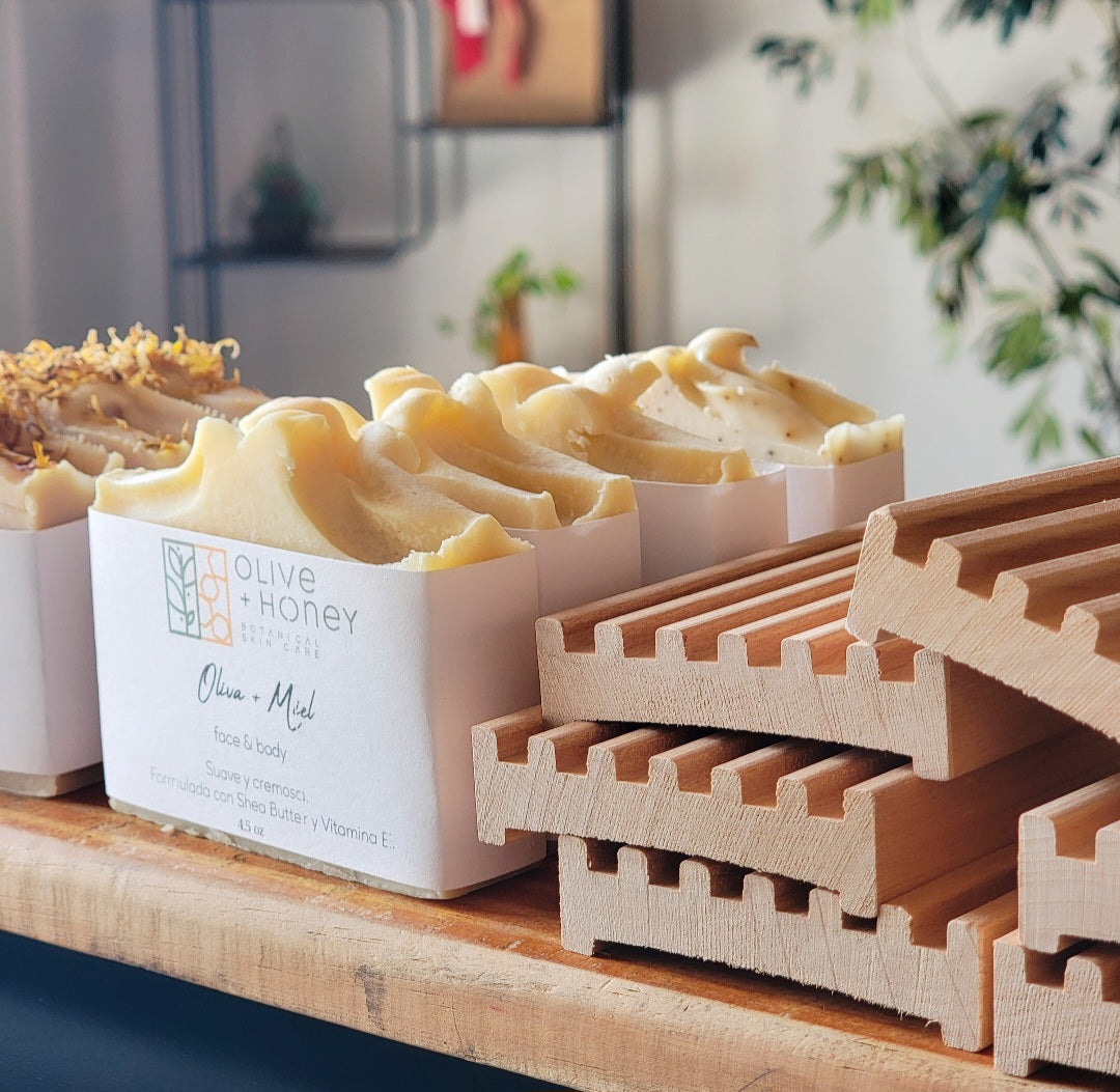 Wood soap dish